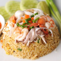 ข้าวผัดทะเล