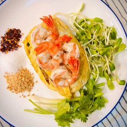 ผัดไทวุ้นเส้นห่อไข่กุ้ง