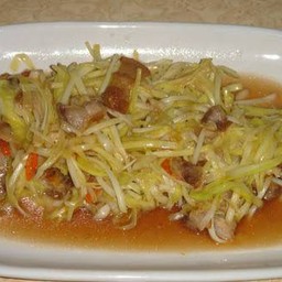 กุ๊ยช่ายขาวผัดน้ำมันหอย