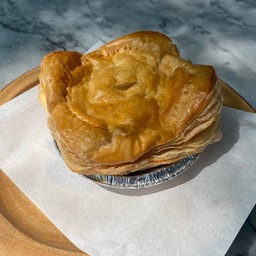 พายไก่และเห็ดครีมซอส