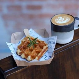 1 Croffle + 1 Coffee