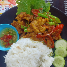 ข้าวเครืองแกงไก่กรอบ