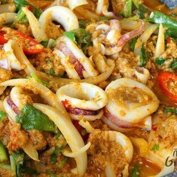 หมึกไข่ผัดผงกะหรี่