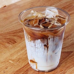 Iced คาราเมลมัคคิอาโต้