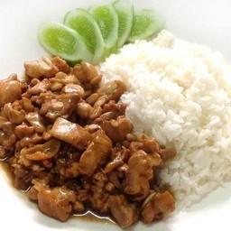 หมูผัดซอสราดข้าว
