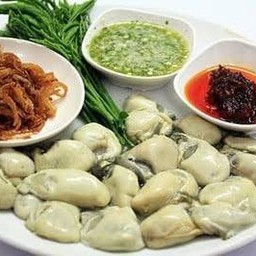 หอยนางรมทรงเครื่อง