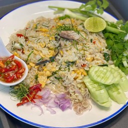 ข้าวผัดปลาทูสมุนไพร