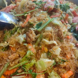 ผัดวุ้นเส้นหมู