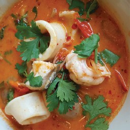 ต้มยำกุ้งหรือทะเล