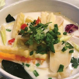 ต้มข่าไก่