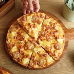 The Black Pizza (เดอะแบล็คพิซซ่า)