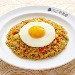 ข้าวผัดแกงกะหรี่