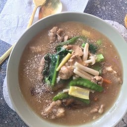 กะเพราพริกแห้งอาหารจานเดียว ฮาลาล Food