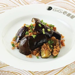 มะเขือม่วงและไก่สับ