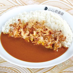 ข้าวแกงกะหรี่หนวดปลาหมึกชุบแป้งทอด