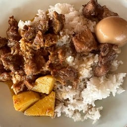 ข้าวแกงปักษ์ใต้ แม่เดือน