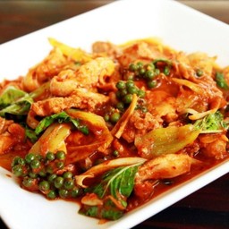 ผัดเผ็ดหมูป่า