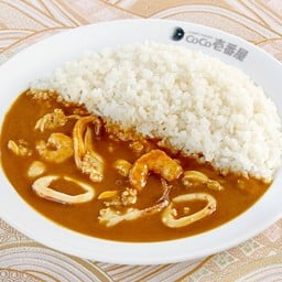 ข้าวแกงกะหรี่ซีฟู้ด