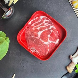 หมูดำคุโรบุตะสันคอ