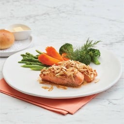 แซลมอนอัลมอนด์อบชีส