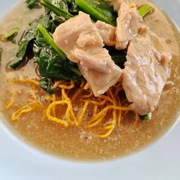 ราดหน้าคำโต