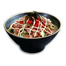 ข้าวหน้าแฮมและกิมจิ