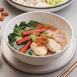 ก๋วยเตี๋ยวข้าวกล้องปลากะพงทรงเครื่อง เส้นหมี่