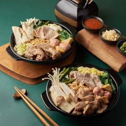 (ลดพิเศษ40%) ชุดก๋วยเตี๋ยวชาบูหมูหมักสูตรจอมยุทธ(1ฟรี1)