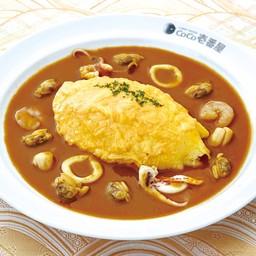 ข้าวแกงกะหรี่หน้าไข่ ซีฟู้ด
