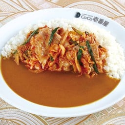 ข้าวแกงกะหรี่หมูผัดกิมจิ