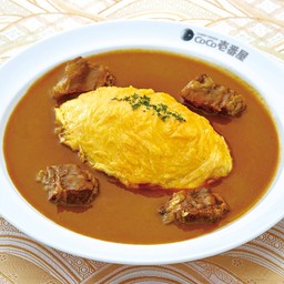 ข้าวแกงกะหรี่หน้าไข่ เนื้อวัว