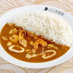 ข้าวแกงกะหรี่ซีฟู้ด