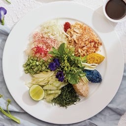 ข้าวยำสามสี (Three herbal rice with Thai herb salad, served with 'BUDU' sauce)