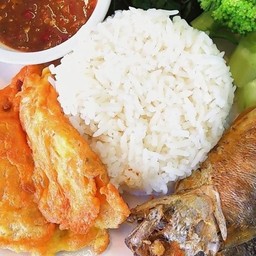 ข้าวน้ำพริกกะปิ+ปลาทูทอด+ไข่เจียว