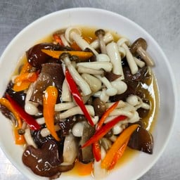 ผัดเห็ดรวม เจ