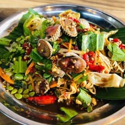 ตำมาม่าหอยแครง