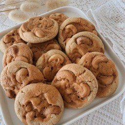 Peanut butter soft cookie