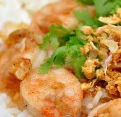 ุกุ้งกระเทียมราดข้าว