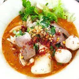 ก๋วยเตี๋ยวหมูต้มยำ