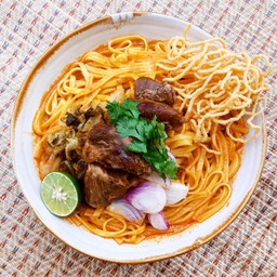 ข้าวซอยหมูตุ๋น