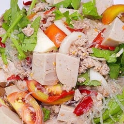 ยำวุ้นเส้นหมูสับหมูยอ