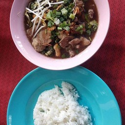 ก๋วยเตี๋ยวรสเด็ดสูตรคุณยาย