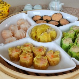 ติ่มซำจักรพรรดิ 5 อย่าง + ซาลาเปา 1 อย่าง