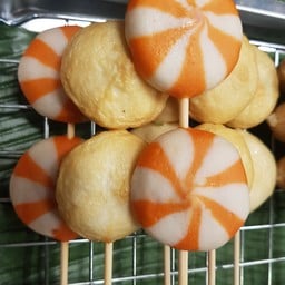 อุ้ต๊ะ ชาบูเสียบไม้