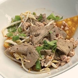 ก๋วยเตี๋ยวต้มยำหมูหมู