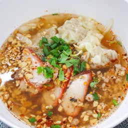 หมูแดง+ เกี๊ยวหมู