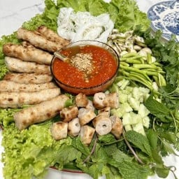 ธนพรแหนมเนือง ธนพรแหนมเนือง