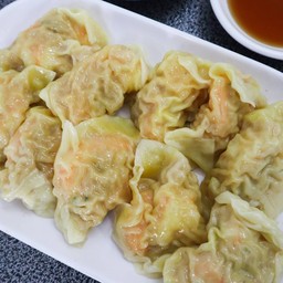 เกี๊ยวกุ้ง 10 ตัว (ชุดลวกจิ้ม)