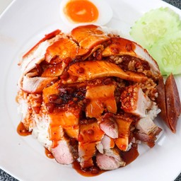 ข้าวหมูแดง+หมูกรอบ