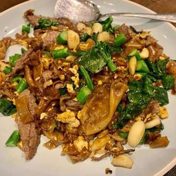 ผัดซีอิ๊วเนื้อ